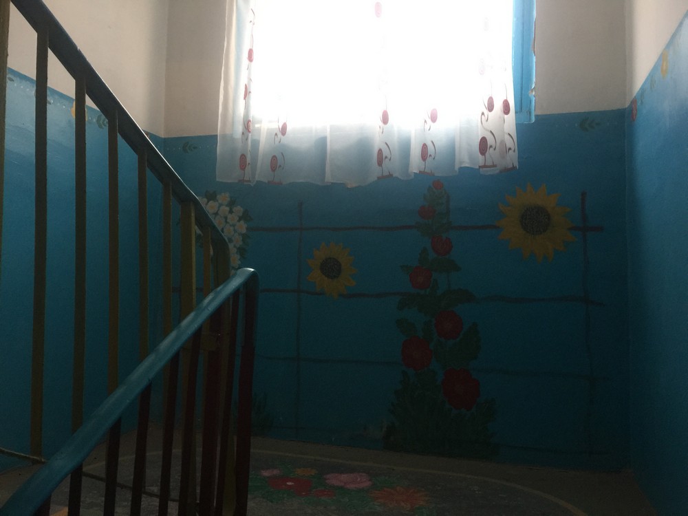 Вот такие подъезды у нас в Актау бывают