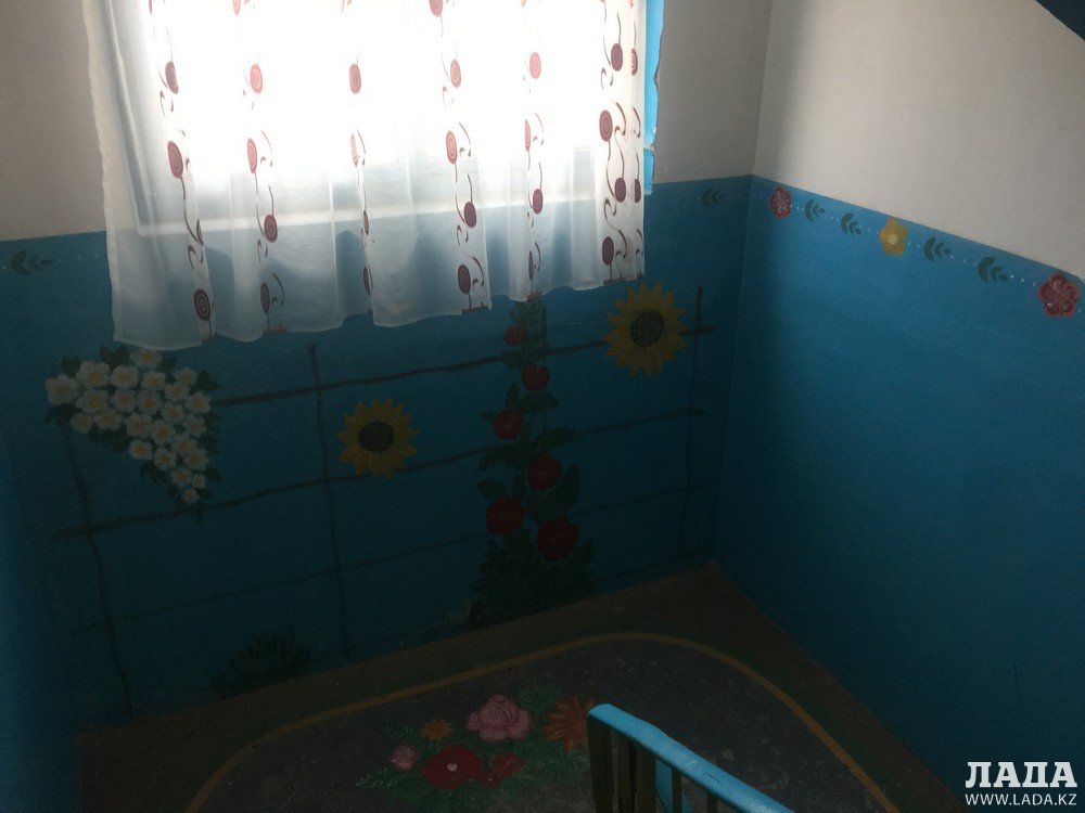 Вот такие подъезды у нас в Актау бывают