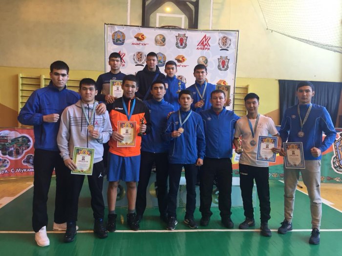 Боксёры из Мангистау нокаутировали своих соперников на международном турнире в Актобе