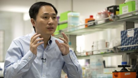 Китайский учёный, создавший генно-модифицированных детей, пропал без вести