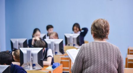 За оскорбление учителя в Казахстане предлагают ввести особое наказание