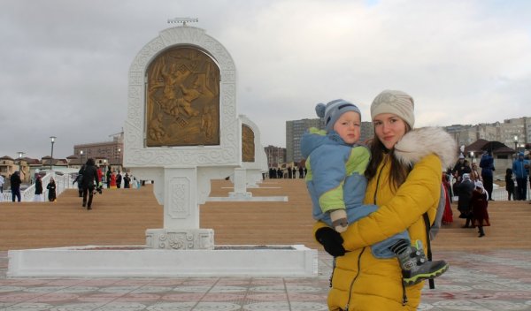 В Актау открыли Площадь Мифов