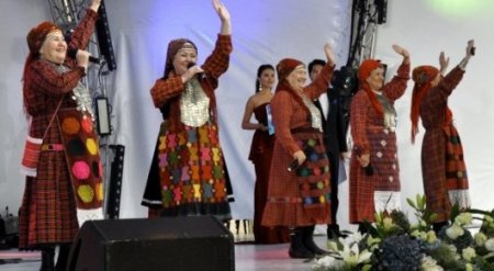 "Бурановские бабушки" записали песню на казахском языке