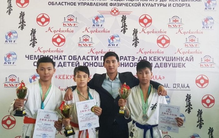 В Актау более 400 каратистов боролись за титул чемпиона Мангистауской области
