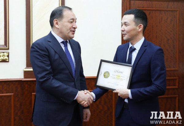 Ералы Тугжанов рассказал о мангистауских предпринимателях Ералы Тугжанов рассказал о мангистауских предпринимателях