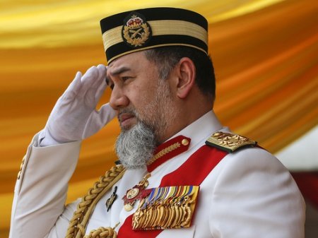 Король Малайзии отрекся от престола