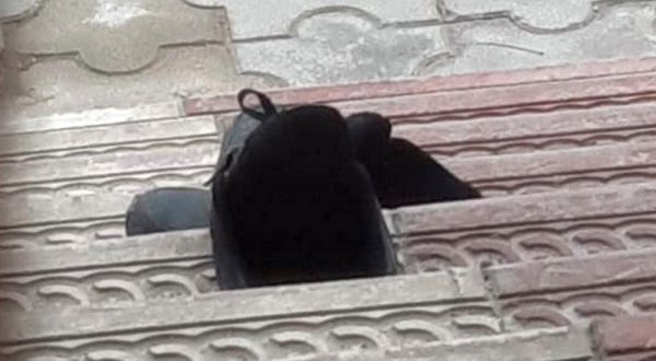 Житель Актау ограбил магазин и оставил ботинки перед входом