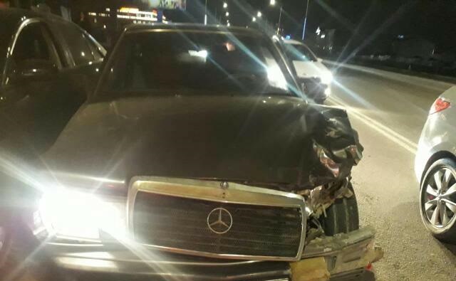 В 31 микрорайоне Актау столкнулись четыре автомобиля