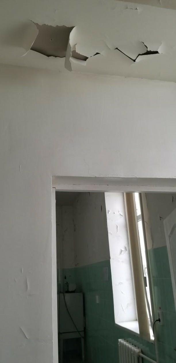 Жители Актау продолжают жаловаться на антисанитарные условия в инфекционной больнице