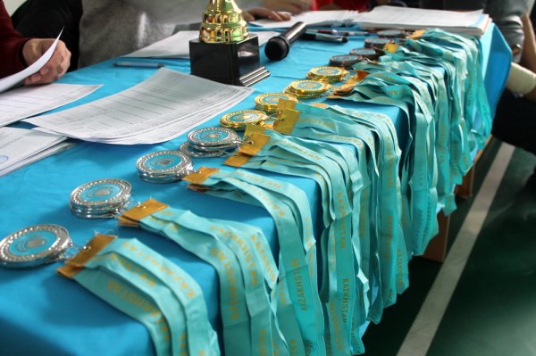 Три мангистауских спортсмена представят регион на чемпионате страны по пара-армрестлингу