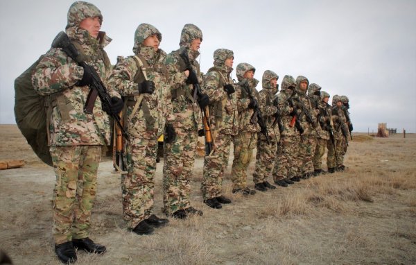 Военнослужащие актауского гарнизона проходят отбор на конкурс «Отличники войсковой разведки»