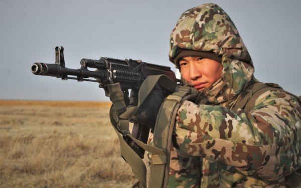 Военнослужащие актауского гарнизона проходят отбор на конкурс «Отличники войсковой разведки»