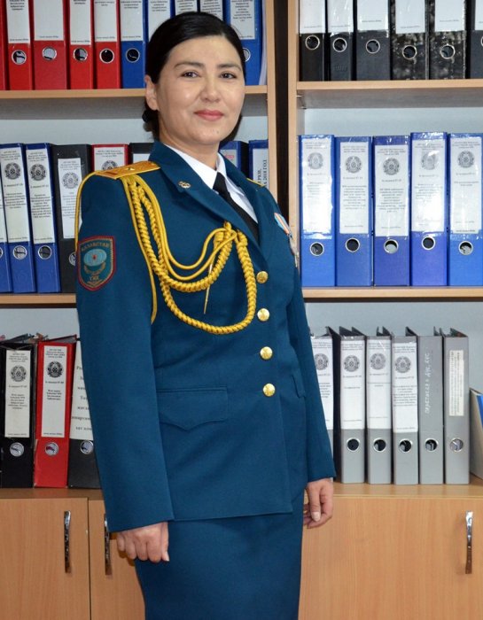 Погоны на хрупких плечах: В ДЧС Мангистау рассказали о сотруднице службы пожаротушения