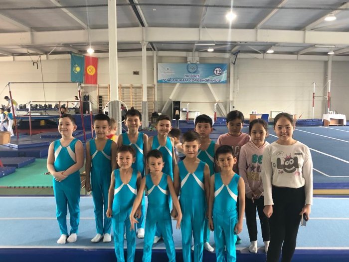 Юные атлеты Актау завоевали восемь медалей на республиканском турнире по спортивной гимнастике