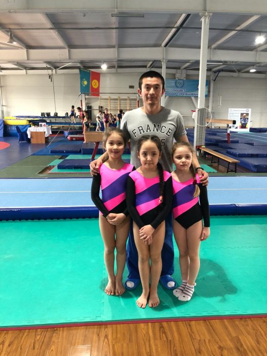 Юные атлеты Актау завоевали восемь медалей на республиканском турнире по спортивной гимнастике