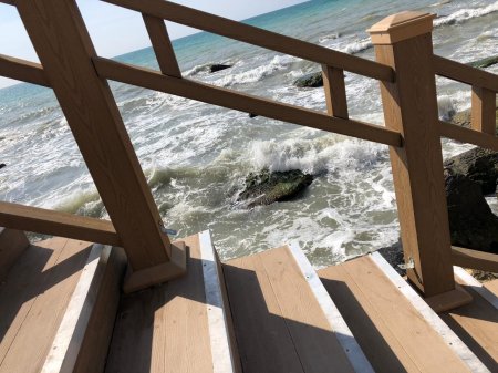 На Скальной тропе и набережной Актау установят камеры видеонаблюдения