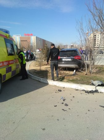 В Актау на парковке сбили женщину