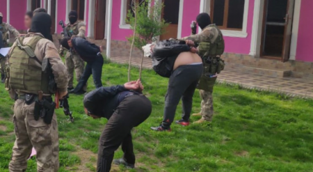 КНБ провел спецоперацию в Шымкенте: задержаны 6 членов ОПГ 