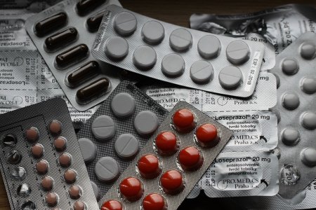 Минздрав: Цены на лекарства во всех аптеках страны станут одинаковыми уже в июне