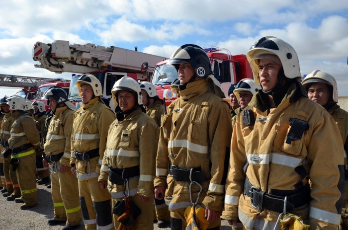 Мангистауские пожарные провели учения на нефтебазе «Шугыла»