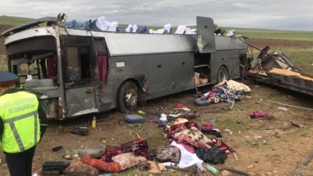 В ДТП в Жамбылской области погибли 11 человек