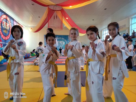 Тхэквондисты из Мангистау завоевали 32 медали на турнире «Кубок Запада»