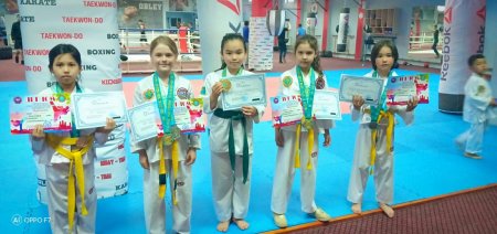 Тхэквондисты из Мангистау завоевали 32 медали на турнире «Кубок Запада»