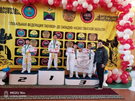 Тхэквондисты из Мангистау завоевали 32 медали на турнире «Кубок Запада»