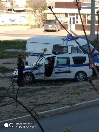 Фото ДТП с участием полицейской машины в Актау появились в Сети