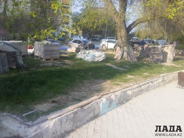 В Актау полностью завершить ремонт «Вечного огня» планируют до конца мая