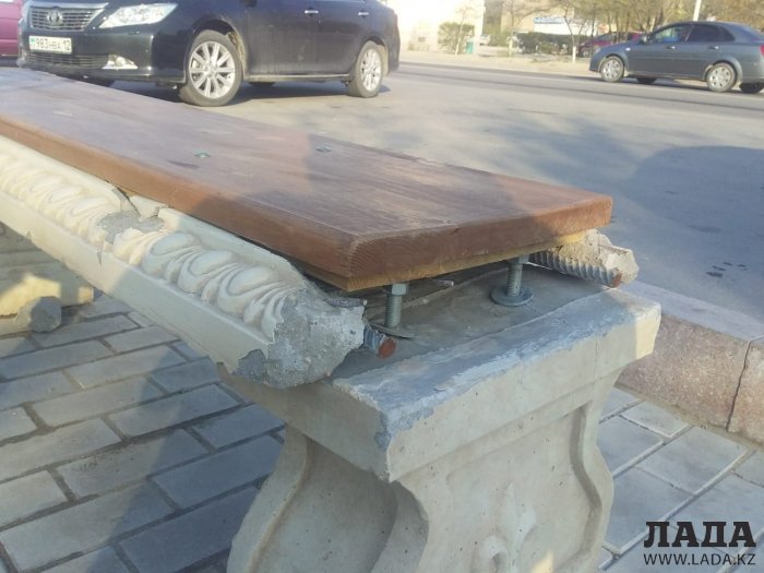 В Актау полностью завершить ремонт «Вечного огня» планируют до конца мая