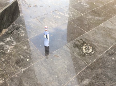 Вандалы пытались разгромить звуковые колонки на мемориале «Вечный огонь» в Актау