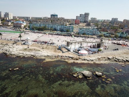 Шествие в честь Дня единства народа Казахстана прошло в Актау