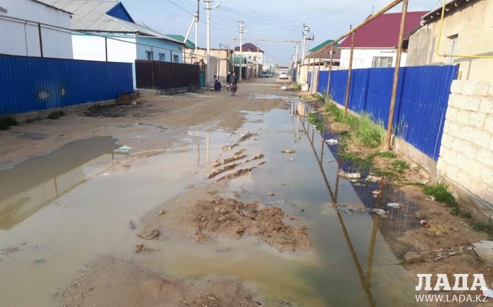 Грунтовые воды продолжают топить поселок Атамекен в Мангистауской области