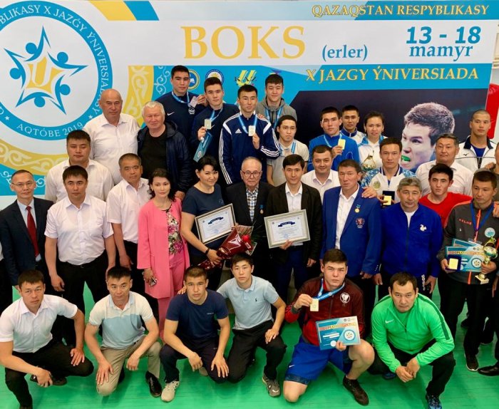 Мангистауские боксеры завоевали три золотые медали на универсиаде в Уральске