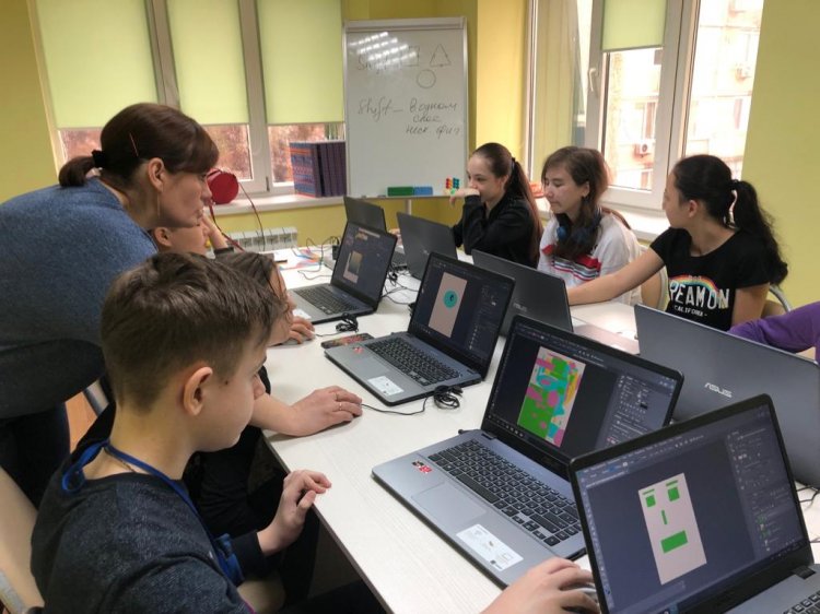 В Актау начали обучать юных бизнесменов