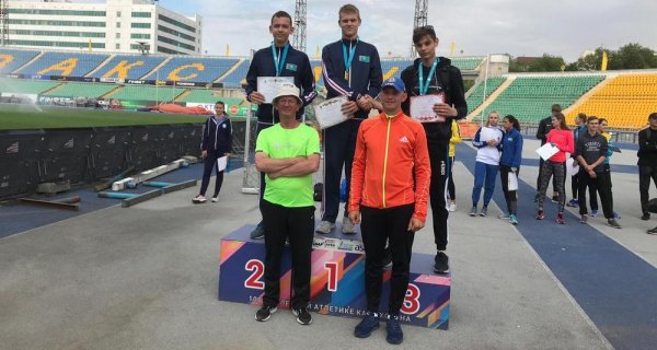 Легкоатлеты из Актау удостоились 14 медалей на двух чемпионатах