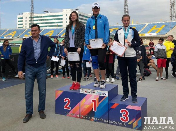 Легкоатлеты из Актау удостоились 14 медалей на двух чемпионатах