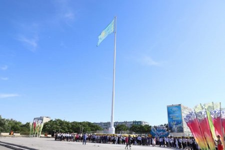 В Мангистауской области две тысячи человек одновременно спели гимн Казахстана