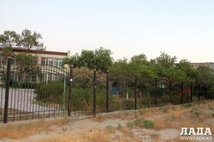 Полив по факту: Исполнение графика в Актау 14 июня