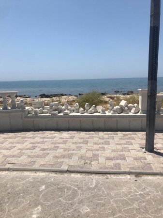 Сломали или так построили?