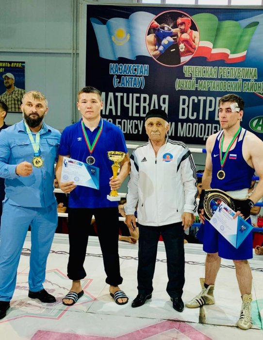 Боксер из Мангистау Бекзад Нурдаулетов стал лучшим на международной матчевой встрече в Чечне