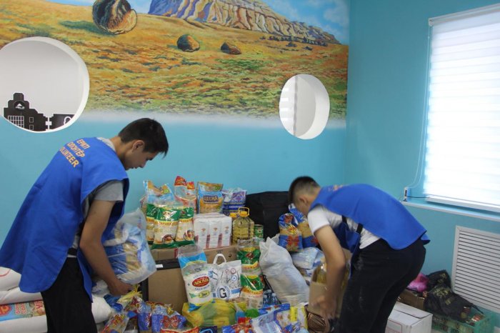 Молодёжь Мангистау собрала четыре тонны гуманитарного груза для жителей Арыси