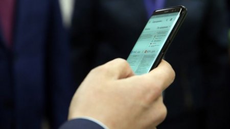 Нужно ли казахстанцам устанавливать на свои телефоны новый сертификат безопасности