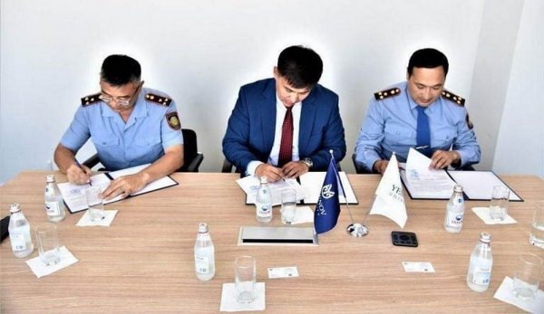 На базе Yessenov University в Актау открыли учебный центр «Правопорядок»