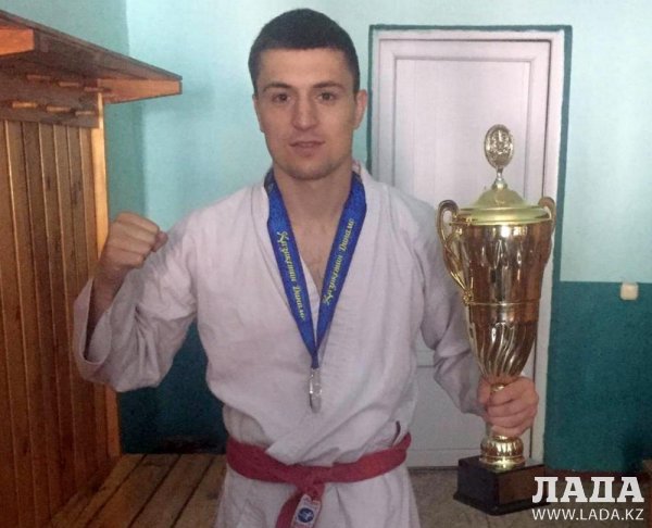 Актауские рукопашники стали призёрами двух чемпионатов страны среди полицейских