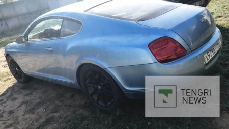Как выглядит Bentley, брошенный возле аула