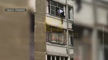Пьяный дебошир хотел выбросить 5-месячную дочь с балкона