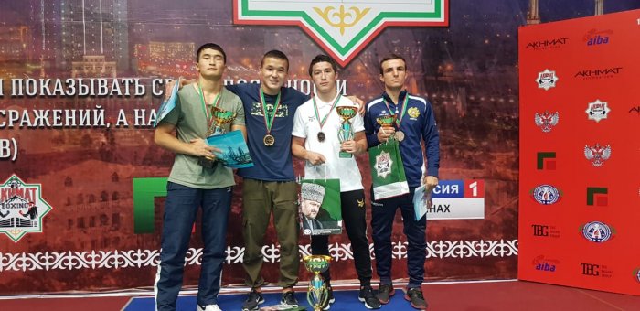 Боксёры из Мангистау завоевали шесть медалей на турнире в Чечне