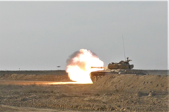 В Мангистау прошли стрельбы танкистов